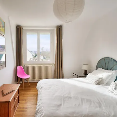 Belle Maison Avec Jardin - 350m De La - 8 Pers
